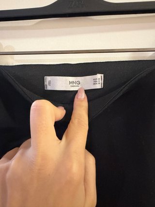 Pantalón recto Mango negro talla S