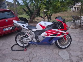 Honda CBR 1000 RR Fireblade 2004.