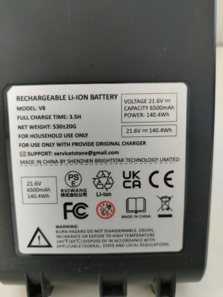 Batteria e filtri di ricambio per Dyson V8