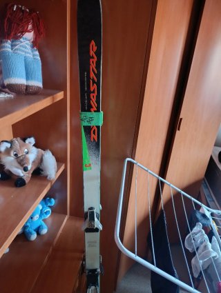Esquís Dynastar Omega 180cm y volkl power RS