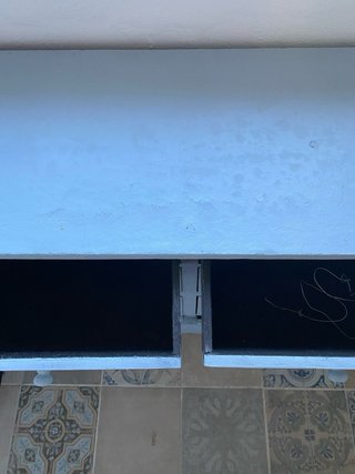 Cómoda antigua de madera azul