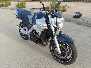 Suzuki GSR 600