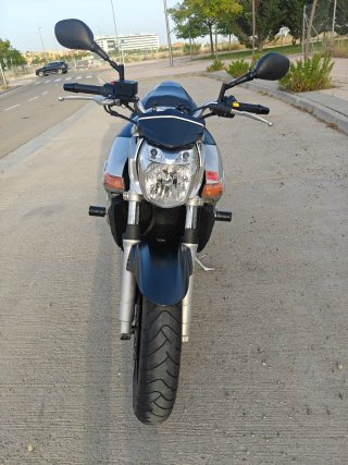 Suzuki GSR 600