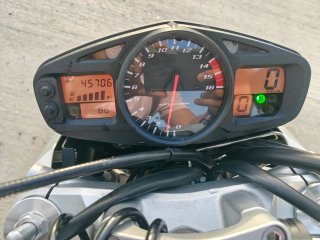 Suzuki GSR 600