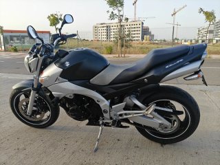 Suzuki GSR 600