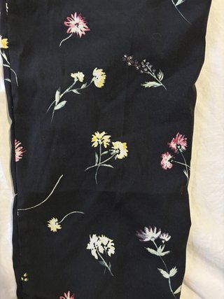 Pantalón estampado floral Stradivarius