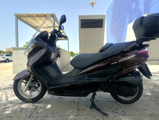 Suzuki Burgman 200 Marrón