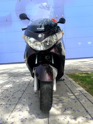 Suzuki Burgman 200 Marrón