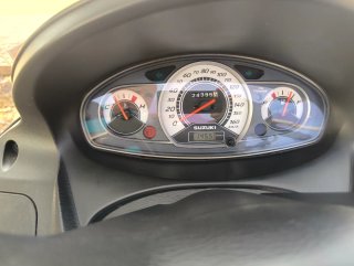 Suzuki Burgman 200 Marrón