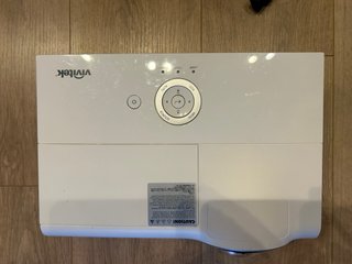 Proyector Vivitek DX881ST DLP 3300 Lúmenes