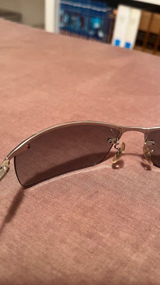 Gafas de sol Ray-Ban grises y plateadas