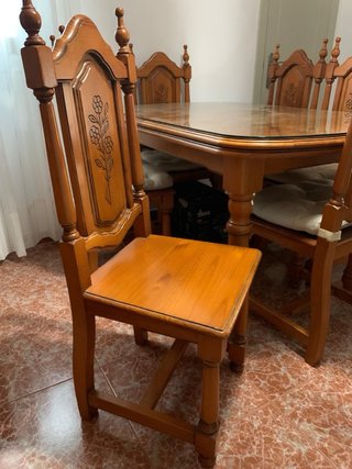Mesa de comedor EXTENSIBLE con 6 sillas de madera
