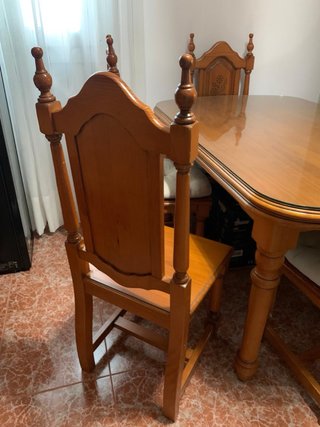 Mesa de comedor EXTENSIBLE con 6 sillas de madera