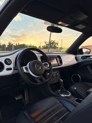 Volkswagen Beetle 2011
