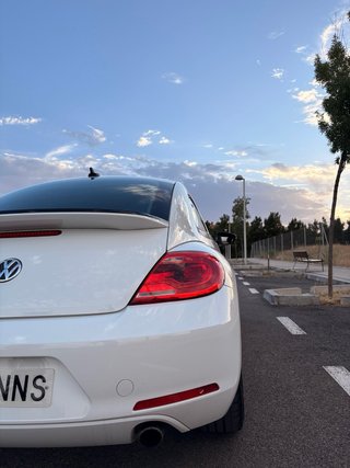 Volkswagen Beetle 2011