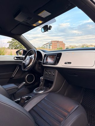 Volkswagen Beetle 2011