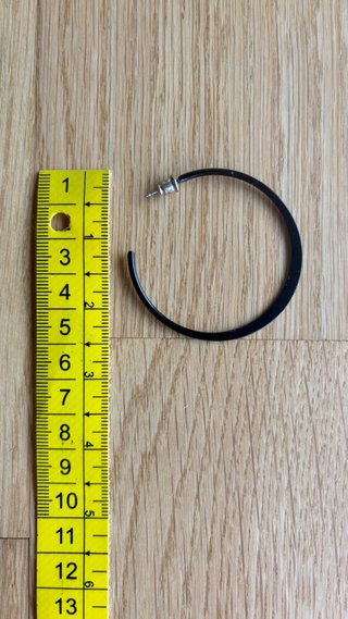 Pendientes de aro negros