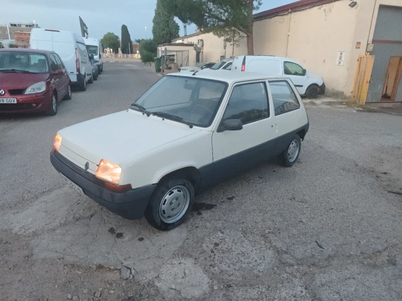 Renault 5 E-TECH 1986 - foto 1