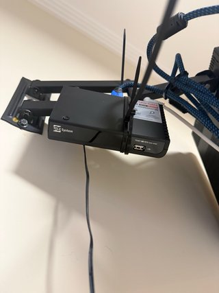 Televisor OKI 24'' con soporte pared y TDT