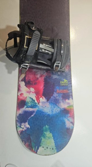 Tabla de Snowboard K2 Flatline + Fijaciones