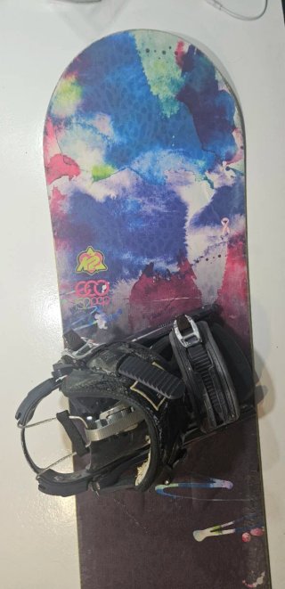 Tabla de Snowboard K2 Flatline + Fijaciones