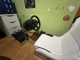 Thrustmaster T300 RS GT + Playseat F1