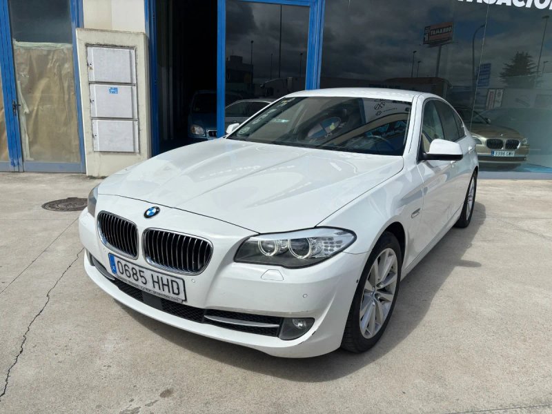 Se vende BMW 520d - foto 1