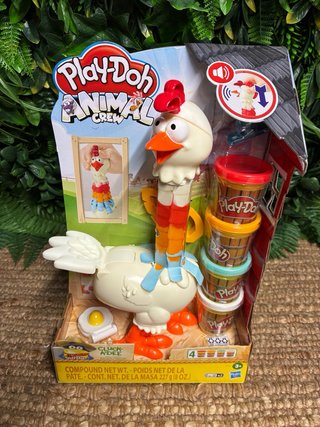 Play-Doh Animal Crew Gallina Cluck-A-Dee