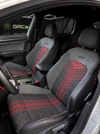 GOLF GTI TCR AKRAPOVIČ
