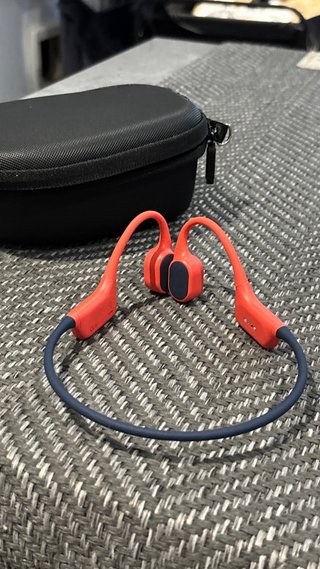 Cascos Inalámbricos Azul Marino y Rojo