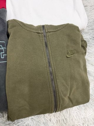 Lote Ropa Nike: Sudaderas y Chaquetas Grado A 80%