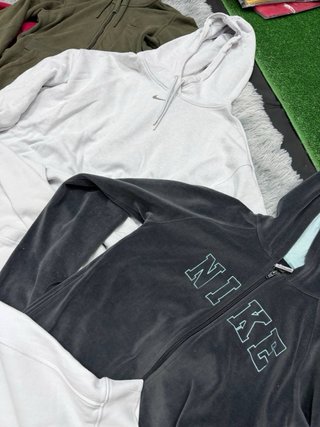 Lote Ropa Nike: Sudaderas y Chaquetas Grado A 80%