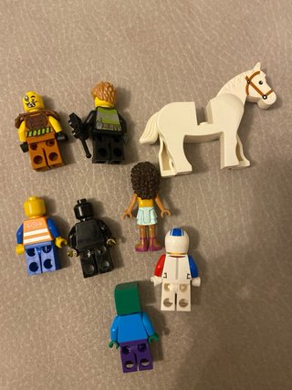 Lego Vintage: 7 Personaggi + Cavallo