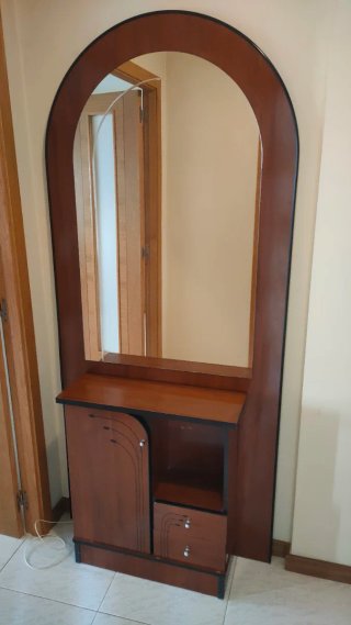 Mueble recibidor con espejo