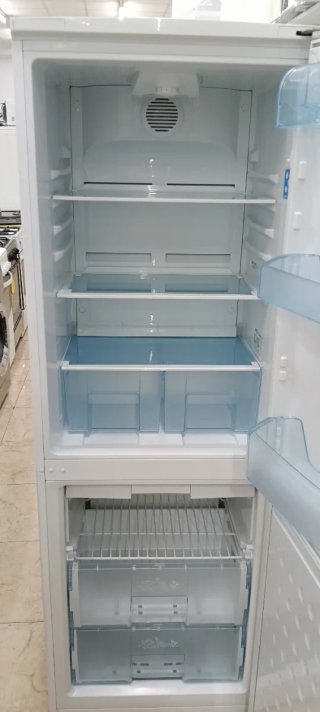 NEVERA COMBI BEKO NO FROST ENERGÍA A+