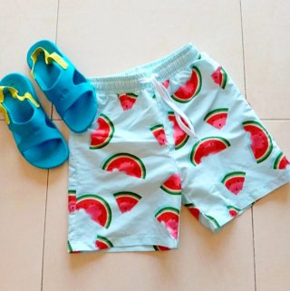 Bañador y chanclas sandía