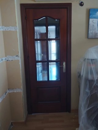CONJUNTO 7 PUERTAS MADERA MACIZA  145€