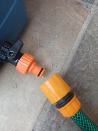 Bebedero Automático para Gallinas