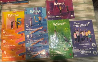 Libros textos 5º primaria SM y Milton
