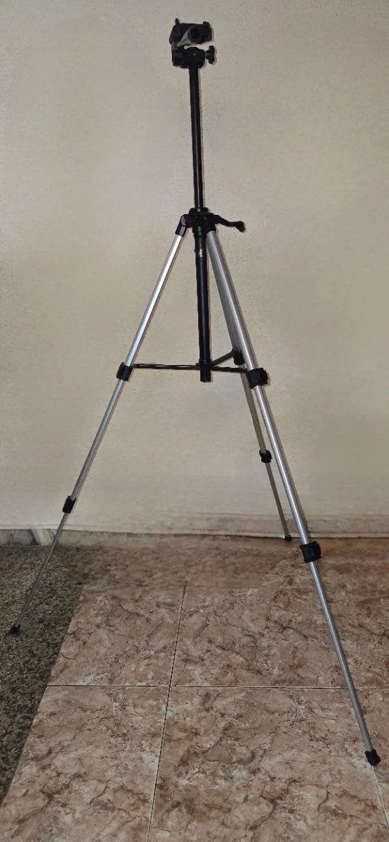 Set di treppiedi Manfrotto 144, 420 e Minolta MX700