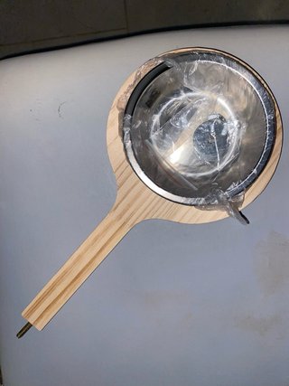 Cuenco para pájaros con soporte
