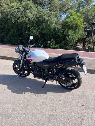 Honda CB 600 F Hornet Naked