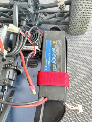 COCHE RC BRUSHLESS 1/8 COMPLETO