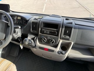 Autocaravana Perfilada cama isla