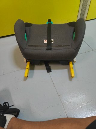 Elevador coche Isofix gris