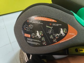Elevador coche Isofix gris