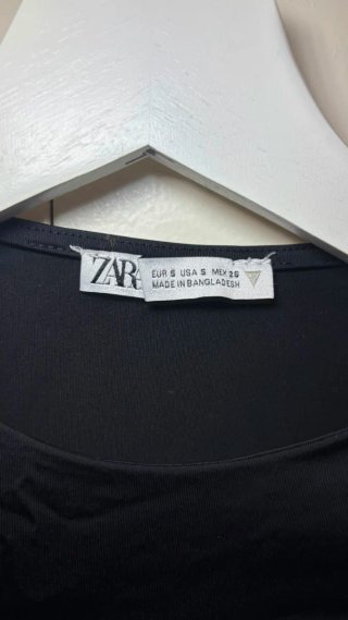Top negro Zara Talla S