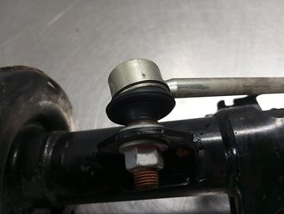 AMORTIGUADOR DELANTERO DERECHO TOYOTA AURIS (E18)