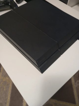 Play station 4 con 2 mandos