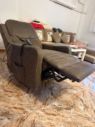 Sillón masajeador marrón